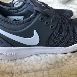 free trainer 7 sneaker